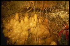 洞穴0035