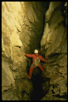 洞穴0078