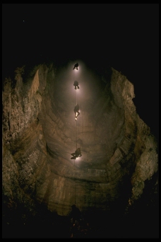洞穴0076